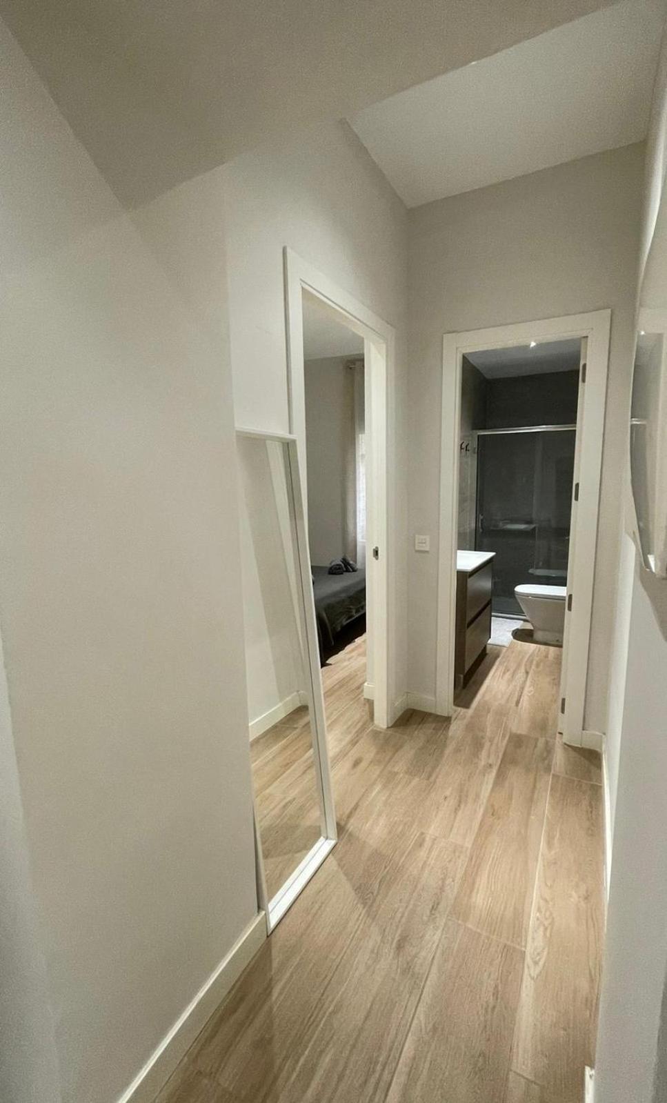 Apartment In Monumental Square Madrid Center Екстер'єр фото