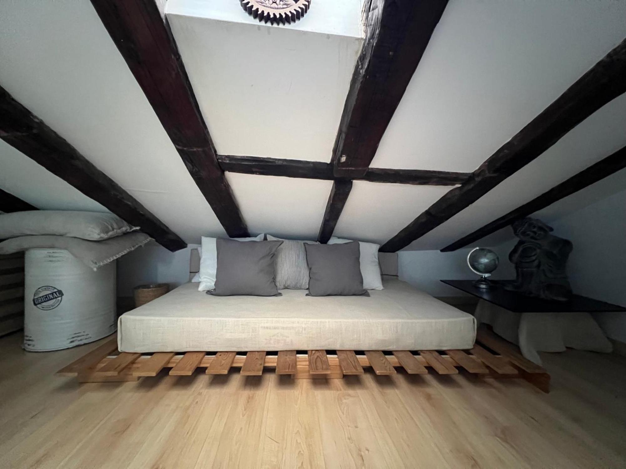 Apartment In Monumental Square Madrid Center Екстер'єр фото